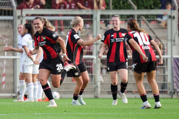 September 14, 2026, xgrfx, Soccer, Google Pixel, Women s Bundesliga, Bayer Leverkusen vs. FC Bayern Munich, Goal, Paulina Tomasiak scores the 1-0 goal for Bayer Leverkusen, Leverkusen