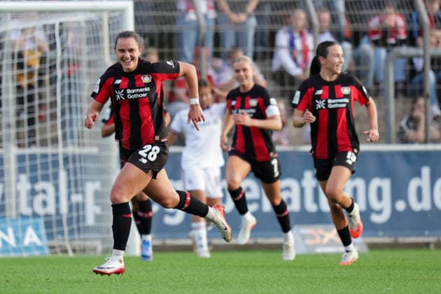 September 14, 2026, xgrfx, Soccer, Google Pixel, Women s Bundesliga, Bayer Leverkusen vs. FC Bayern Munich, Goal, Paulina Tomasiak scores the 1-0 goal for Bayer Leverkusen, Leverkusen