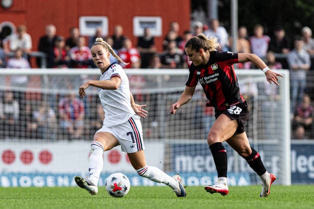 Google Pixel Women s Bundesliga Bayer 04 Leverkusen FC Bayern Munich September 14, 2026 Giulia Gwinn FC Bayern Munich, 7, Paulina Tomasiak, Bayer 04 Leverkusen, 28 Women’s Bundesliga Google Pixel Women’s Bundesliga September 26–27, 2026, Bayer 04 Leverkusen vs. FC Bayern Munich, Ulrich Haberland Stadium, Leverkusen, September 14, 2026. DFL regulations prohibit any use of photographs as image sequences and or quasi-video. Copyright: xBEAUTIFULxSPORTS Buriakovx