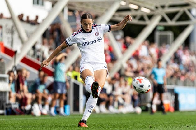 Google Pixel Women s Bundesliga Bayer 04 Leverkusen FC Bayern Munich September 14, 2026 Klara Bühl FC Bayern Munich, 17 Women s Bundesliga Google Pixel Women s Bundesliga September 26–27 Bayer 04 Leverkusen FC Bayern Munich Ulrich Haberland Stadium, Leverkusen, September 14, 2026. DFL regulations prohibit any use of photographs as image sequences and or quasi-video. Copyright: xBEAUTIFULxSPORTS Buriakovx
