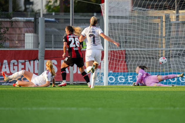 September 14, 2026, xgrfx, Soccer Google Pixel Women s Bundesliga, Bayer Leverkusen vs. FC Bayern Munich, goal, Paulina Tomasiak scores the 2-1 goal for Bayer Leverkusen
