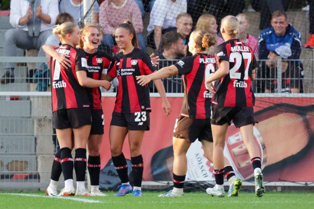September 14, 2026, xgrfx, Soccer Google Pixel Women s Bundesliga, Bayer Leverkusen vs. FC Bayern Munich, goal, Paulina Tomasiak scores the 2-1 goal for Bayer Leverkusen