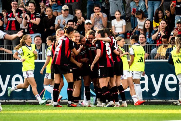 Germany Google Pixel Women s Bundesliga 2026–27, Matchday 4: Bayer 04 Leverkusen vs. FC Bayern Munich, September 14, 2026, Ulrich Haberland Stadium—Goal to make it 2–1 by Paulina Tomasiak; celebration, joy, emotions, goal celebration—Selina Ostermeier, Lilla Turanyi Copyright: xCelinaxLeiersx