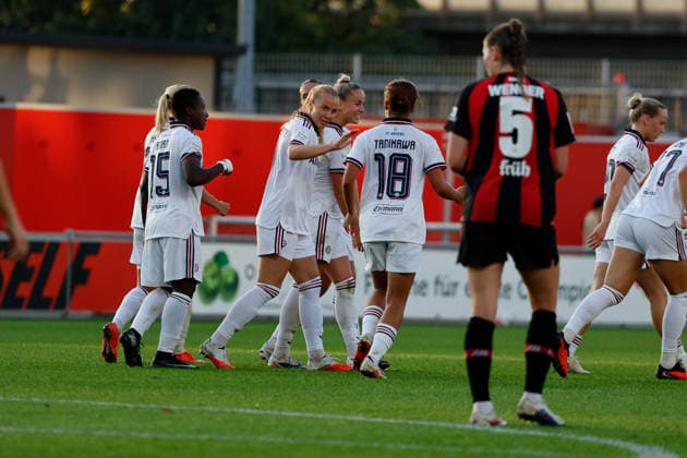 Soccer I Women s I 2026–2027 Season I Bundesliga I Matchday 4 I Bayer 04 Leverkusen vs. FC Bayern Munich I September 14, 2026 Bernadette Amani 15, FC Bayern Munich Giulia Gwinn 7, FC Bayern Munich Momoko Tanikawa 18, FC Bayern Munich, and the rest of the FC Bayern Munich team celebrate after the 1–1 equalizer at Leverkusen’s Ulrich Haberland Stadium in North Rhine-Westphalia, Germany Copyright: xLobeca CedricxSiefkerx