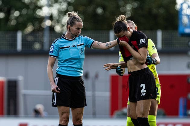 Google Pixel Women s Bundesliga Bayer 04 Leverkusen FC Bayern Munich September 14, 2026 Selina Ostermeier Bayer 04 Leverkusen, 2, Rafaela Borggräfe Bayer 04 Leverkusen, 12, Anna Lena Heidenreich, Women’s Bundesliga referee, Google Pixel Women’s Bundesliga, September 26–27, 2026, Bayer 04 Leverkusen vs. FC Bayern Munich, Ulrich Haberland Stadium, Leverkusen, September 14, 2026. DFL regulations prohibit any use of photographs as image sequences and or quasi-video. Copyright: xBEAUTIFULxSPORTS Buriakovx