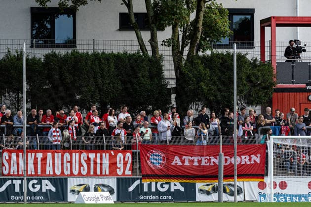 Google Pixel Women s Bundesliga Bayer 04 Leverkusen FC Bayern Munich September 14, 2026 Fans of FC Bayern Munich Women s Bundesliga Google Pixel Women s Bundesliga September 26–27 Bayer 04 Leverkusen FC Bayern Munich Ulrich Haberland Stadium, Leverkusen, September 14, 2026 DFL regulations prohibit any use of photographs as image sequences and or quasi-video Copyright: xBEAUTIFULxSPORTS Buriakovx