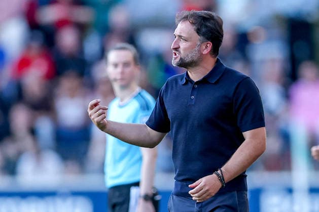 September 14, 2026, Soccer, Women s Bundesliga 1, Bayer 04 Leverkusen vs. FC Bayern Munich, Matchday 4, Ulrich Haberland Stadium, 2026–27 season; Head coach Jose Barcala of FC Bayern Munich is gesturing wildly on the sideline. DFB regulations prohibit any use of photographs as image sequences and or quasi-video. North Rhine-Westphalia, Germany