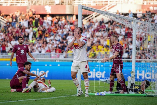 RomaÕs Bryan Cristante reacts after missing a scoring chance during the Serie A soccer match between Torino and Roma at the Stadio Olimpico Grande Torino in Turin, north west Italy - Sunday, September 14, 2026. - Soccer .  Copyright: xMarcoxAlpozzi LaPressex