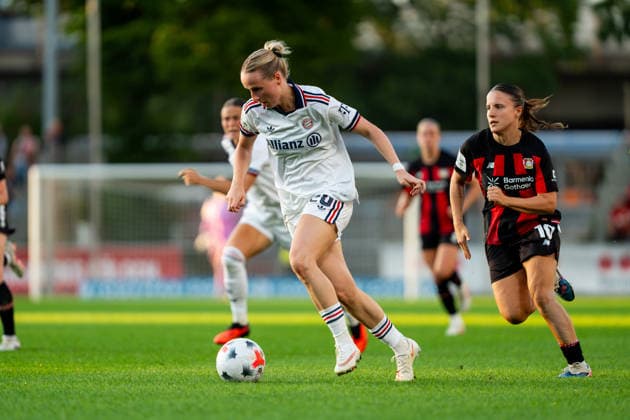 Franziska Kett, FC Bayern Munich; September 20, 2026: Bayer 04 Leverkusen vs. FC Bayern Munich; Soccer; Google Pixel Women s Bundesliga; Matchday 4; 2026–2027 Season; September 14, 2026 DFB regulations prohibit any use of photographs as image sequences and or quasi-video Bayer 04 Leverkusen vs. FC Bayern Munich, Soccer, Google Pixel Women’s Bundesliga, Matchday 4, 2026–2027 Season, September 14, 2026, Leverkusen Copyright: xEibner-Pressefoto J.xDerondeaux EP_JDU