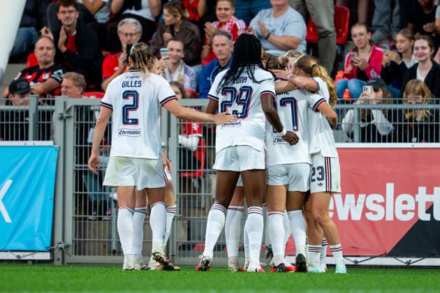 The team celebrates the 3-2 goal by Alara Sehitler, FC Bayern Munich, 14 Bayer 04 Leverkusen vs. FC Bayern Munich, Soccer, Google Pixel Women s Bundesliga, Matchday 4, 2026–2027 Season, September 14, 2026 DFB regulations prohibit any use of photographs as image sequences and or quasi-video Bayer 04 Leverkusen vs. FC Bayern Munich, soccer, Google Pixel Women’s Bundesliga, Matchday 4, 2026–2027 Season, September 14, 2026, Leverkusen Copyright: xEibner-Pressefoto J.xDerondeaux EP_JDU