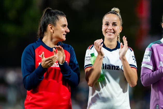 Jovana Damnjanovic of FC Bayern Munich, 09, and Giulia Gwinn of FC Bayern Munich, 07 celebrate the victory in front of the stands. Bayer 04 Leverkusen vs. FC Bayern Munich, Soccer, Google Pixel Women’s Bundesliga, Matchday 4, 2026–2027 Season, September 14, 2026 DFB regulations prohibit any use of photographs as image sequences and or quasi-video Bayer 04 Leverkusen vs. FC Bayern Munich, soccer, Google Pixel Women’s Bundesliga, Matchday 4, 2026–2027 Season, September 14, 2026, Leverkusen Copyright: xEibner-Pressefoto J.xDerondeaux EP_JDU