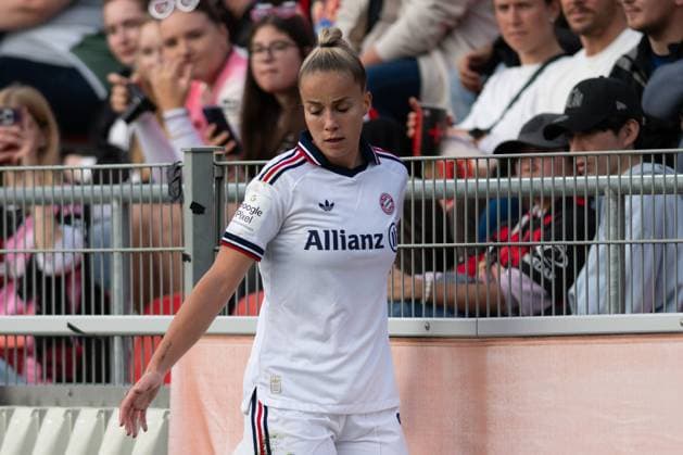 Giulia Gwinn 7 FC Bayern Munich Women, Bayer 04 Leverkusen Women vs. FC Bayern Munich Women, Soccer, Google Pixel Women s Bundesliga, Matchday 4, 2026–2027, September 14, 2026 DFB regulations prohibit any use of photographs as image sequences and or quasi-video Leverkusen, North Rhine-Westphalia, Germany Copyright: xkolbert-press MarkusxVerwimpx