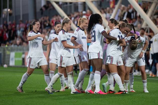 Bayern Munich celebrates the goal that makes the score 2–3, Bayer 04 Leverkusen Women vs. FC Bayern Munich Women, Soccer, Google Pixel Women s Bundesliga, Matchday 4, 2026–2027, September 14, 2026. DFB regulations prohibit any use of photographs as image sequences and or quasi-video. Leverkusen, North Rhine-Westphalia, Germany Copyright: xkolbert-press MarkusxVerwimpx