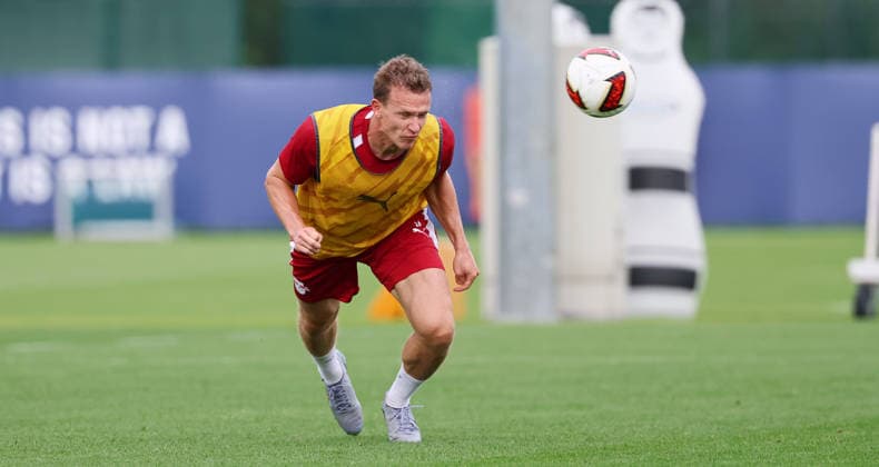 Leipzig, September 14, 2026, Red Bull Academy, Soccer, Bundesliga 1, RB Leipzig, Practice, Pictured: Lukas Klostermann, 16, RB Leipzig, For editorial use only, Picture Point