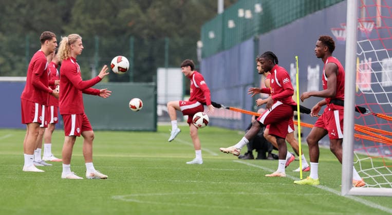 Leipzig, September 14, 2026, Red Bull Academy, Soccer, Bundesliga 1, RB Leipzig, Training, Pictured from left: Viggo Gebel, Abdoul Kone 2, RB Leipzig, For editorial use only, Picture Point