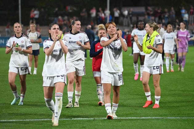 Final celebration, celebration, cheering, joy, cheers, FC Bayern Munich Women, Munich, Bayer 04 Leverkusen vs. FC Bayern Munich 2–3, soccer, Google Pixel, Women s Bundesliga, 2026–2027 season, Matchday 4, on September 14, 2026, at Ulrich Habeland Stadium in Leverkusen, Â