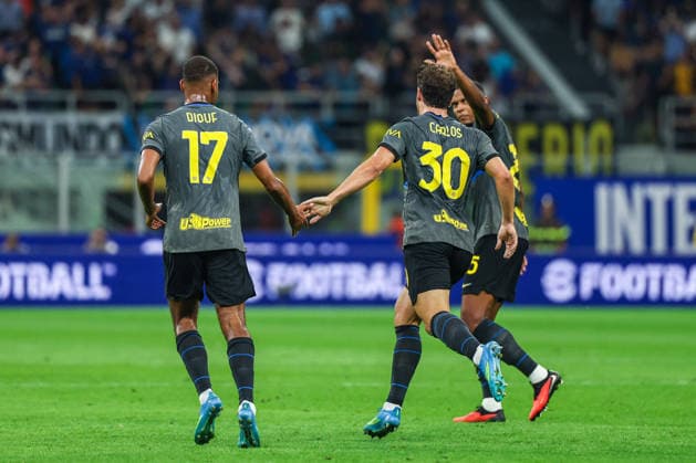 SOCCER - Serie A - Inter - FC Internazionale vs. Udinese Calcio Photo by IPA ABACAPRESS.COM88535893 - Carlos Augusto of FC Internazionale celebrates with his teammates after scoring a goal during the Serie A Enilive 2026 27 soccer match between FC Internazionale and Udinese Calcio. Milan Italy  Copyright: xIPAxSport ABACAx