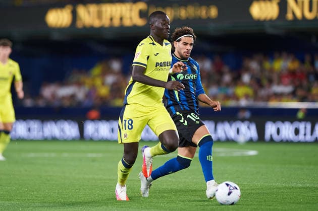 Pape Gueye of Villarreal CF and Ez Abde of Real Betis during the LaLiga EA Sports match between Villarreal CF and Real Betis Balompie at Estadio de la Cerámica on September 14, 2026, in Villarreal, Spain