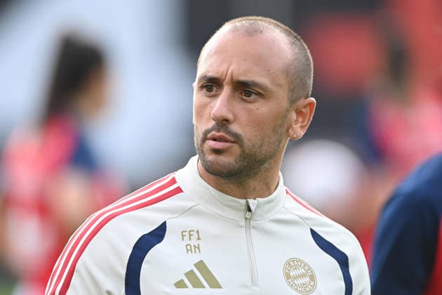Adrian NERO, Assistant Coach, FC Bayern Munich Women, Munich, Bayer 04 Leverkusen, FC Bayern Munich 2-3, Soccer, Google Pixel, Women s Bundesliga, 2026-2027 Season, Matchday 4, on September 14, 2026, at Ulrich Habeland Stadium in Leverkusen, Â