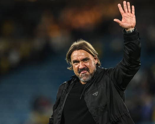 Premier League Leeds United v Newcastle Untied Daniel Farke manager of Leeds United celebrates the win with the fans after the game during the Premier League match Leeds United vs Newcastle Untied at Elland Road, Leeds, United Kingdom on 14 September 2026 (Photo by Alfie Cosgrove News Images) Leeds Elland Road West Yorkshire United Kingdom Copyright: xAlfiexCosgrove NewsxImagesx