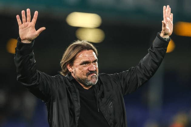 Premier League Leeds United v Newcastle Untied Daniel Farke manager of Leeds United celebrates the win with the fans after the game during the Premier League match Leeds United vs Newcastle Untied at Elland Road, Leeds, United Kingdom on 14 September 2026 (Photo by Alfie Cosgrove News Images) Leeds Elland Road West Yorkshire United Kingdom Copyright: xAlfiexCosgrove NewsxImagesx