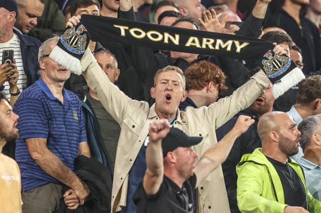 Premier League Leeds United v Newcastle Untied Newcastle fans during the Premier League match Leeds United vs Newcastle Untied at Elland Road, Leeds, United Kingdom on 14 September 2026 (Photo by Alfie Cosgrove News Images) Leeds Elland Road West Yorkshire United Kingdom Copyright: xAlfiexCosgrove NewsxImagesx