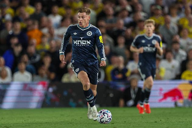 14th September 2026; Elland Road, Leeds, West Yorkshire, England; Premier League Football, Leeds United versus Newcastle United; Harvey Barnes of Newcastle United runs with the ball AidanxHunter