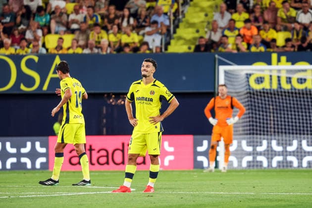 Spain - LaLiga EA Sports - Villarreal CF vs Real Betis Balompie - 14 09 2026 SPAIN, VILLARREAL, SEPTEMBER 14. Georges Mikautadze of Villarreal looks dejected after the second goal of Betis during the LaLiga EA Sports match between Villarreal CF and Real Betis Balompie on September 14, 2026 at Estadio de la Ceramica in Villarreal, Spain. Photo by Manuel Blondeau AOP.Press Villarreal Estadio de la Ceramica Spain Copyright: x ManuelxBlondeau AOP.Pressx AOP20260914-004