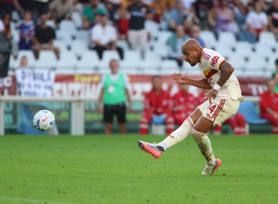 IPA88538907 - Donyell Malen of AS Roma during the 2026–27 Italian Serie A season, in a soccer match between Torino FC and AS Roma on September 14, 2026, at the Stadio Olimpico Grande Torino in Turin, Italy. Photo by Nderim KACELI  Copyright: xNderimxKaceli IPAxSportx xx IPA88538907