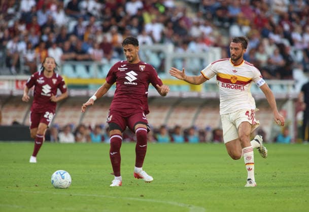 SOCCER - Serie A - Torino FC vs. AS Roma Photo by IPA ABACAPRESS.COM88538739 - Rolando Mandragora of Torino FC and Bryan Cristante of AS Roma during the Italian Serie A 20026 27 season, in a soccer match between Torino FC and AS Roma on September 14, 2026, at the Stadio Olimpico Grande Torino in Turin, Italy. Photo by Nderim KACELI Turin Italy  Copyright: xIPAxSport ABACAx