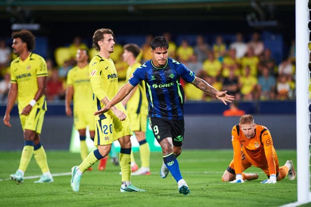 Cucho Hernandez of Real Betis celebrates after scoring his team’s first goal during the LaLiga EA Sports match between Villarreal CF and Real Betis Balompie at Estadio de la Cerámica on September 14, 2026, in Villarreal, Spain