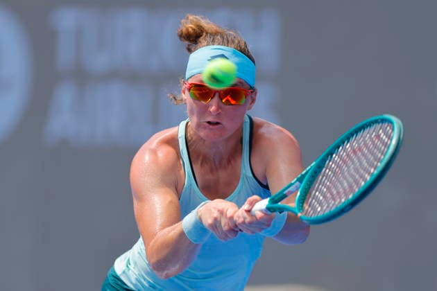 Guadalajara Open tennis tournament Carole Monnet of France in action against Sloane Stephens of the US during a match at the Guadalajara Open WTA, Tennis Damen 500 in Guadalajara, Jalisco, Mexico, 14 September 2026. GUADALAJARA Mexico  Copyright: xFRANCISCOxGUASCOx