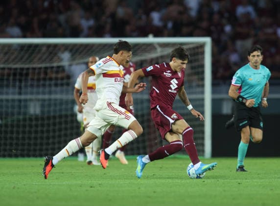 IPA88539434 - Nahuel Molina of AS Roma and Daniel Braganca of Torino FC during the Italian Serie A 20026 27 season soccer match between Torino FC and AS Roma on September 14, 2026, at the Stadio Olimpico Grande Torino in Turin, Italy. Photo by Nderim KACELI  Copyright: xNderimxKaceli IPAxSportx xx IPA88539434