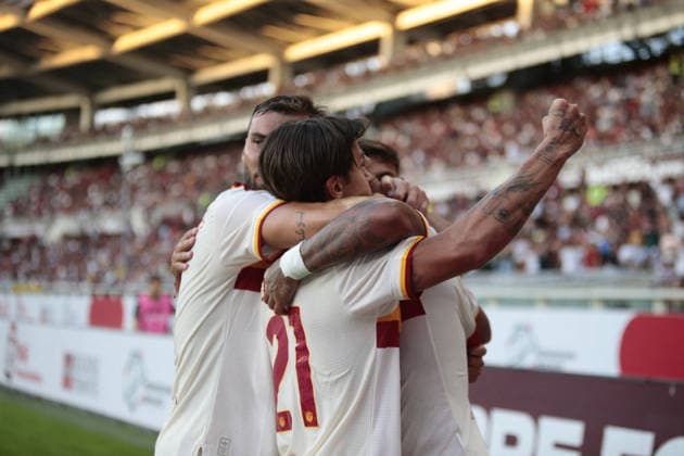 SOCCER - Serie A - Torino FC vs. AS Roma Photo by IPA ABACAPRESS.COM88539366 - Donyell Malen of AS Roma celebrating with teammates after scoring a goal during the 2026–27 Italian Serie A season, in a soccer match between Torino FC and AS Roma on September 14, 2026, at the Stadio Olimpico Grande Torino in Turin, Italy. Photo by Nderim KACELI Turin Italy  Copyright: xIPAxSport ABACAx