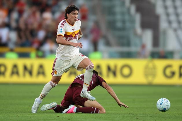 Torino FC v AS Roma - Serie A - Season 2026-2027 Turin, Italy, 14th September 2026. Leonardo Balerdi of AS Roma clashes with Gvidas Gineitis of Torino FC during the Torino FC vs AS Roma Serie A match at Stadio Grande Torino, Turin. Picture credit should read: Jonathan Moscrop Turin Stadio Olimpico Grande Torino Italy