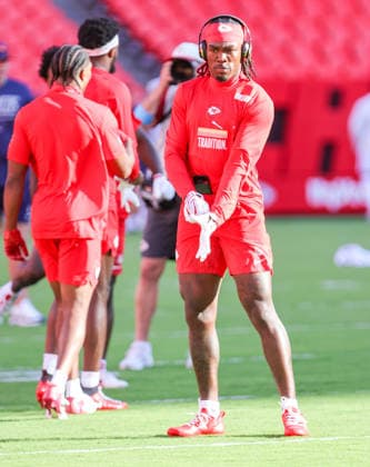 Sep 14, 2026: Kansas City Chiefs wide receiver Rashee Rice warms up before the game against the Denver Broncos Kansas City, MO, USA; at Arrowhead Stadium. Mandatory Credit: -Cal Media Kansas City USA - ZUMAc04_ 20260914_zma_c04_047 Copyright: xRomanxPunox