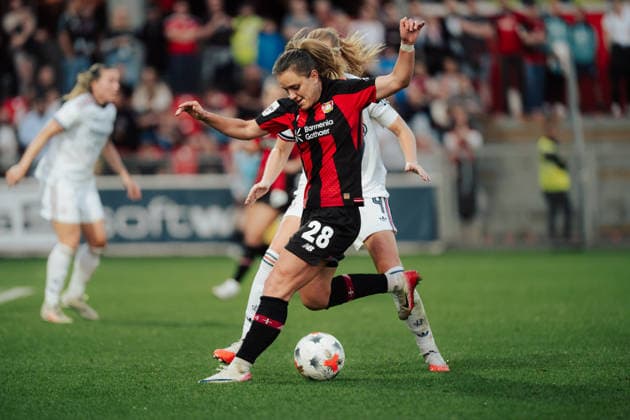 14.09.26, Women, Football, Google Pixel Frauen Bundesliga, Season 2026 2027, Bayer 04 Leverkusen - FC Bayern München, Matchday 4 Paulina Tomasiak ( 28 - Bayer 04 Leverkusen) dribbling in a duel Leverkusen Ulrich-Haberland-Stadion NRW Deutschland