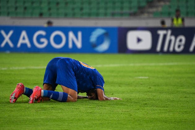 AFC Champions League - Esteghlal v Al Sadd BASRA, IRAQ - SEPTEMBER 14: Esteghlal player prostrates after scoring a goal during the AFC Champions League Elite match between Esteghlal FC and Qatar s Al Sadd SC at the Basra Sports Complex in Basra, Iraq, on September 14, 2026. Haidar Mohammed Ali Anadolu Basra Iraq. Editorial use only. Please get in touch for any other usage.  Copyright: x2026xAnadoluxHaidarxMohammedxAlix