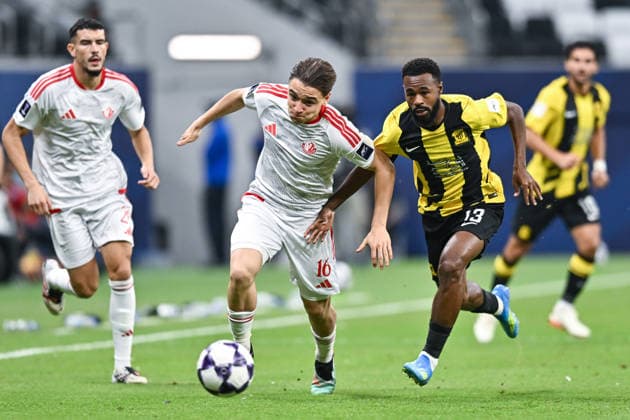 September 14, 2026, Al Khor, Qatar: Federico Alvarez (L) of Al Shamal SC and Muhannad Al Shanqiti (R) of Al Ittihad Club seen in action during the AFC Champions League elite west football match between Qatar s Al Shamal SC and Saudi Arabia s Al Ittihad Club at Al Bayt Stadium. Final score; Al Shamal SC 1 : 1 Al Ittihad Club. Al Khor Qatar - ZUMAs197 20260914_aaa_s197_215 Copyright: xNoushadxVariyattiyakkalx