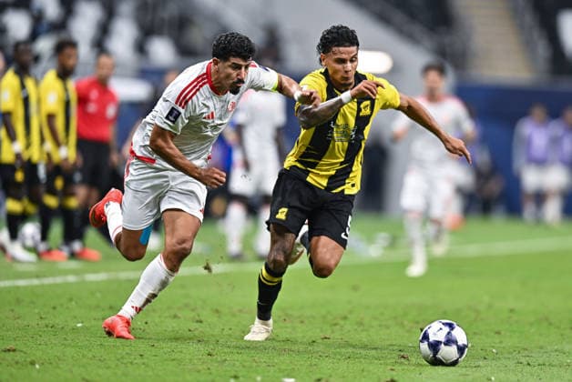 September 14, 2026, Al Khor, Qatar: Baghdad Bounedjah (L) of Al Shamal SC and Richard Montoya (R) of Al Ittihad Club seen in action during the AFC Champions League elite west football match between Qatar s Al Shamal SC and Saudi Arabia s Al Ittihad Club at Al Bayt Stadium. Final score; Al Shamal SC 1 : 1 Al Ittihad Club. Al Khor Qatar - ZUMAs197 20260914_aaa_s197_257 Copyright: xNoushadxVariyattiyakkalx