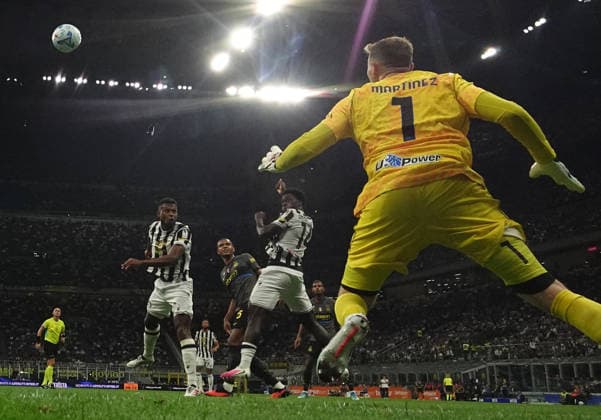 (260915) -- MILAN, Sept. 15, 2026 -- Udinese s James Abankwah (3rd R) heads to score during a Serie A soccer match between Inter Milan and Udinese in Milan, Italy, Sept.14, 2026. (Photo by Xinhua) (SP)ITALY-MILAN-FOOTBALL-SERIE A-INTER MILAN VS UDINESE AlbertoxLingria 