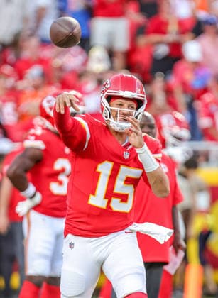 Sep 14, 2026: Kansas City Chiefs quarterback Patrick MahomesÃ‚ (15) warms up before the game against the Denver Broncos in Kansas City, MO, USA; at Arrowhead Stadium. Mandatory Credit: -Cal Media Kansas City USA - ZUMAc04_ 20260914_zma_c04_084 Copyright: xRomanxPunox