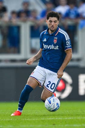 Como™s Martin Baturina in action during the Serie A soccer match between Como Calcio and Parma Calcio 1913 at the Giuseppe Sinigaglia stadium in Como, north Italy - September 14, 2026 - Soccer.  Copyright: xTizianoxBallabio LaPressex
