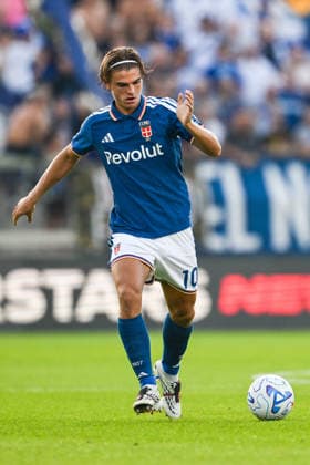 Como™s Nico Paz in action during the Serie A soccer match between Como Calcio and Parma Calcio 1913 at the Giuseppe Sinigaglia stadium in Como, north Italy - September 14, 2026 - Soccer.  Copyright: xTizianoxBallabio LaPressex