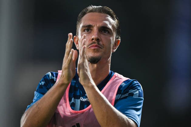 Como™s Maxence Caqueret before the Serie A soccer match between Como Calcio and Parma Calcio 1913 at the Giuseppe Sinigaglia stadium in Como, north Italy - September 14, 2026 - Soccer.  Copyright: xTizianoxBallabio LaPressex