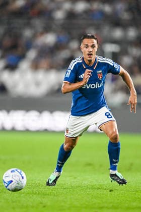 Como™s Maxence Caqueret in action during the Serie A soccer match between Como Calcio and Parma Calcio 1913 at the Giuseppe Sinigaglia stadium in Como, north Italy - September 14, 2026 - Soccer.  Copyright: xTizianoxBallabio LaPressex