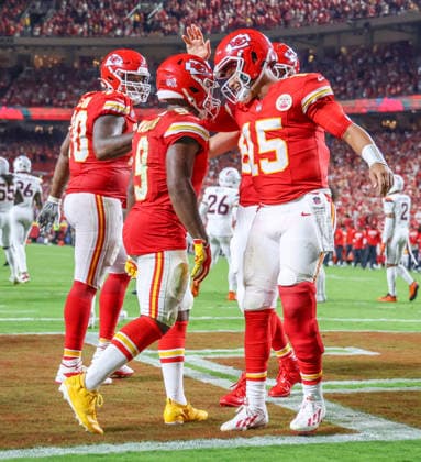 Sep 14, 2026: Kansas City Chiefs quarterback Patrick MahomesÃ‚ (15) celebrates with Kansas City Chiefs running back Kenneth Walker (9) after scoring a touchdown against the Denver Broncos in Kansas City, MO, USA; at Arrowhead Stadium. Mandatory Credit: -Cal Media Kansas City USA - ZUMAc04_ 20260914_zma_c04_120 Copyright: xRomanxPunox