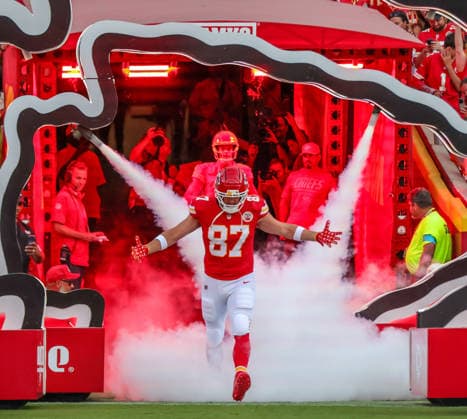 Sep 14, 2026: Kansas City Chiefs tight end Travis Kelce (87) gets introduced before the game against the Denver Broncos in Kansas City, MO, USA; at Arrowhead Stadium. Mandatory Credit: -Cal Media Kansas City USA - ZUMAc04_ 20260914_zma_c04_123 Copyright: xRomanxPunox