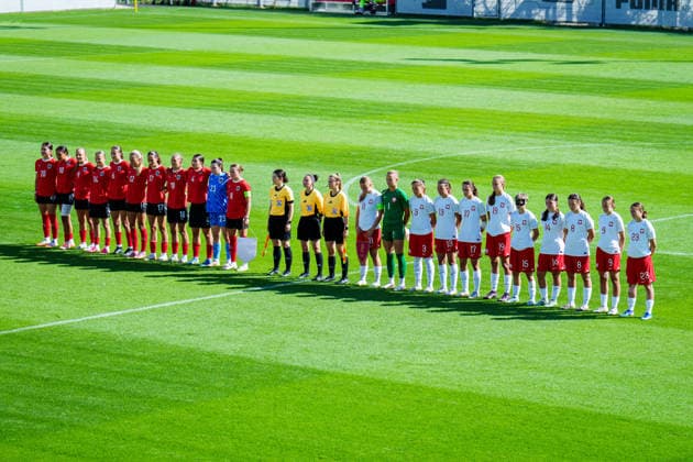 WOMEN SOCCER - U17, U 17 AUT vs POL, test match VIENNA,AUSTRIA,15.SEP.26 - WOMEN SOCCER - OEFB Under-17 international test match, Austria vs Poland. Image shows both teams.  GEPAxpictures xEdgarxEisner