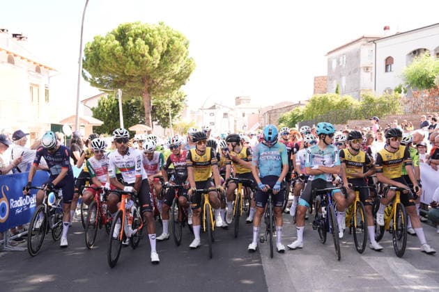 Start the race during the Giro d™Abruzzo, stage 1 from Cupello to Casalincontrada (155 km) - Abruzzo, Italy - Tuesday, September 15, 2026. - cycling.  Copyright: xMassimoxPaolone LaPressex